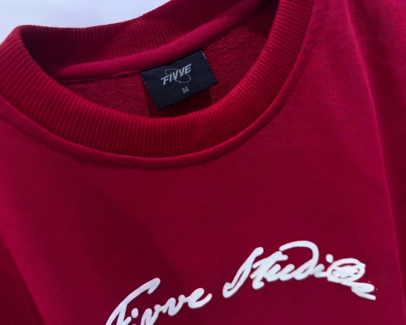 SIGNATURE RED TEE