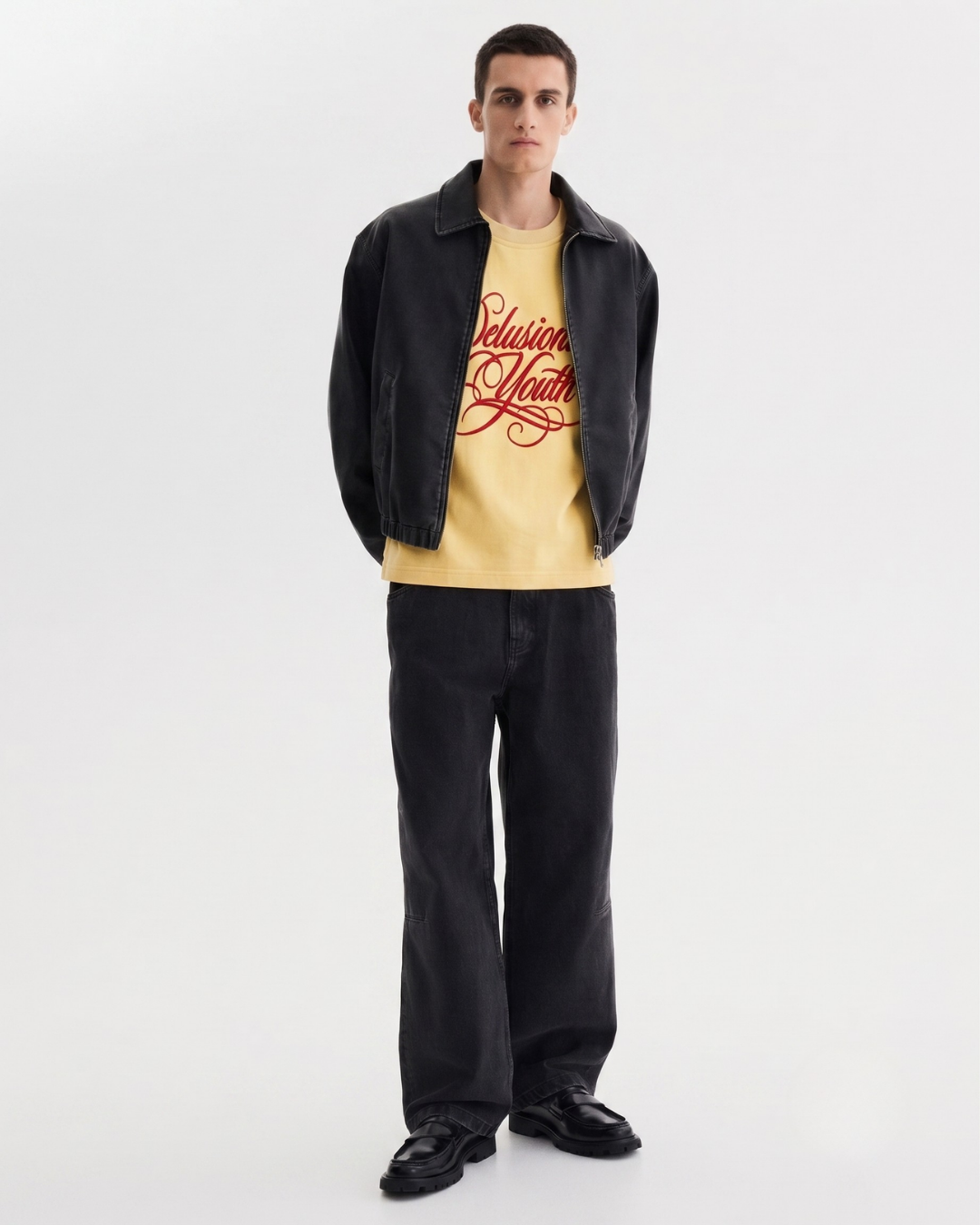 DELUSIONAL TEE